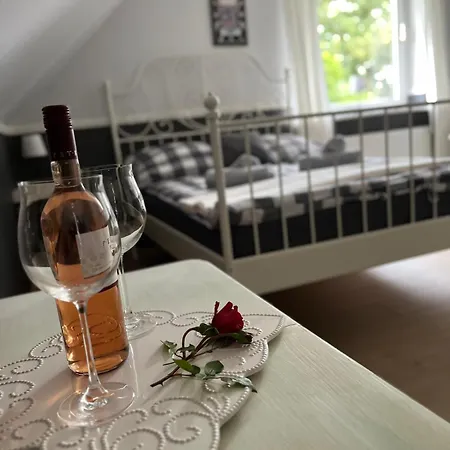 Ferienwohnung Bei Monika Lägenhet *